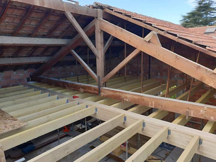 Travaux de charpente et construction en bois