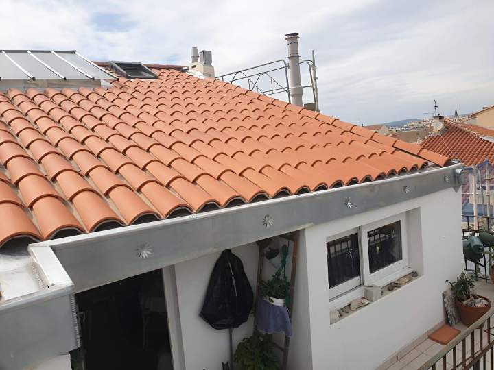 Installation éléments de zinguerie, Sète